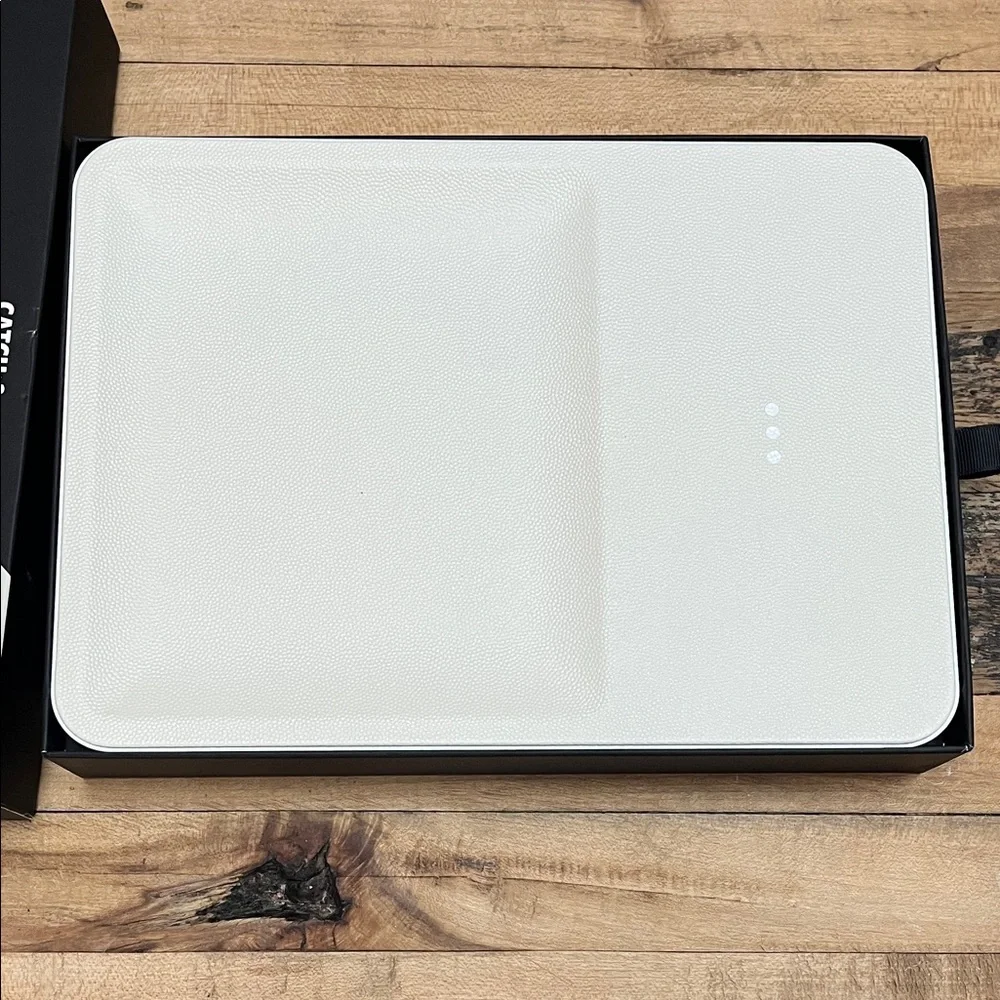 🆕 COURANT Catch:3 Cream Leather Wireless Charging Tray - Picture 6 of 10